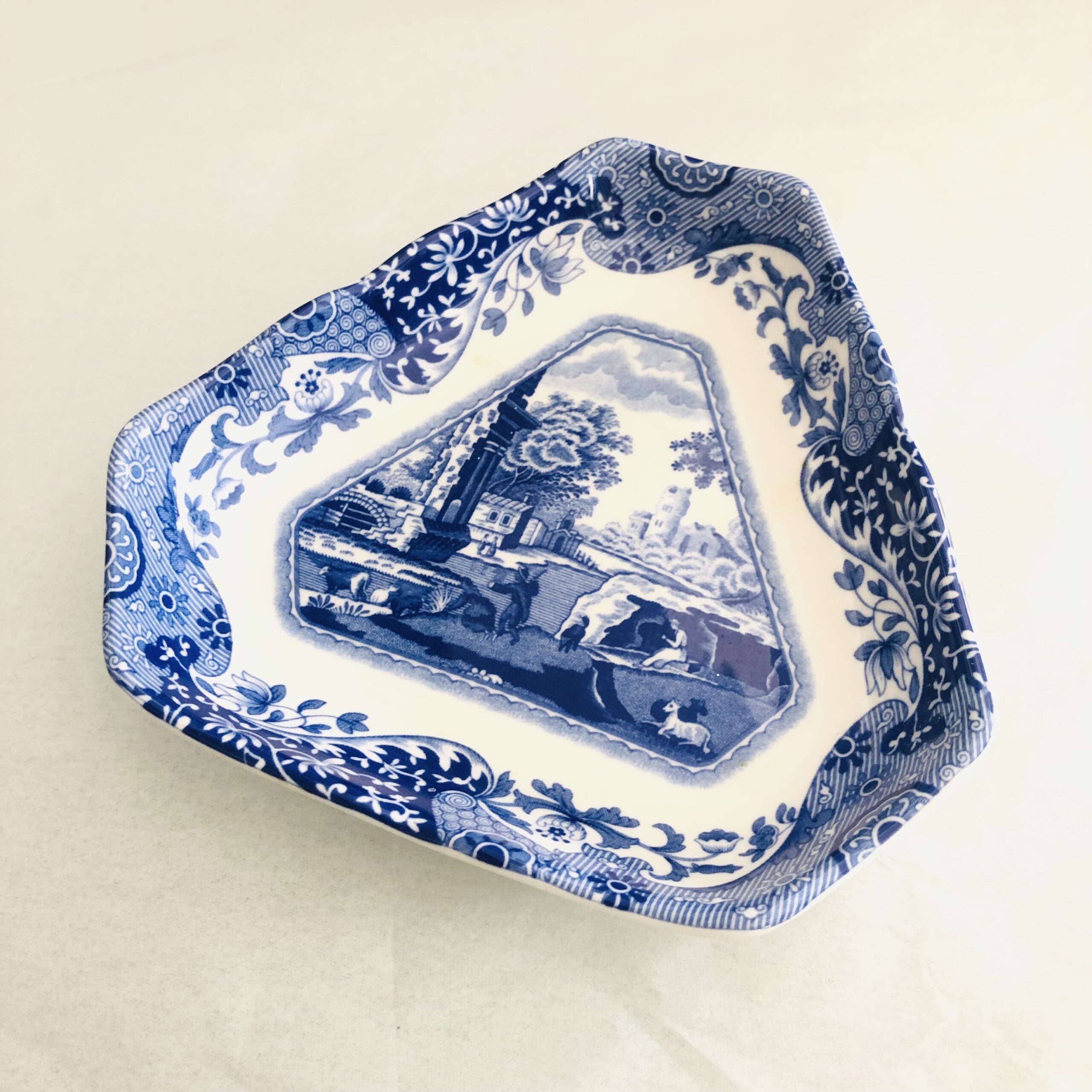 Mini vassoio triangolare Blue Italian di Spode