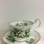Tazza da colazione Flower Of The Month di Royal Albert