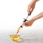 Siringa per marinare di Oxo Good Grips