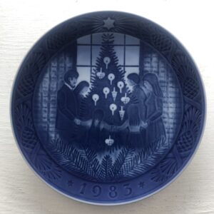PREZZO SPECIALE: Piatto Merry Christmas 1983 Royal Copenhagen