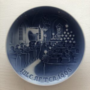 PREZZO SPECIALE: Piatto Christmas in church 1968 Royal Copenhagen