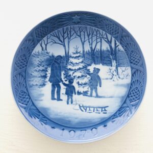 PREZZO SPECIALE: Piatto Choosing the Christmas Tree 1979 Royal Copenhagen
