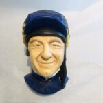Personaggi Arti e Mestieri Legend Sculpure Bossons England